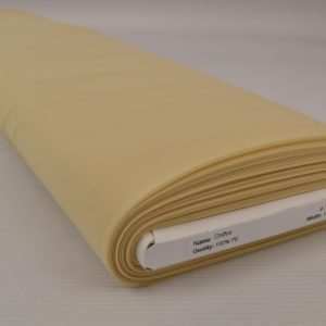 Beige chiffon stof op rol